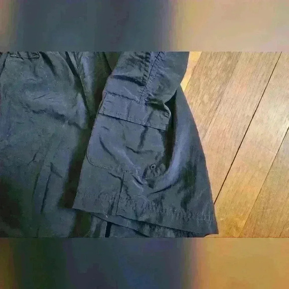 Columbia Outdoor Active Shorts - Picture 2 of 5